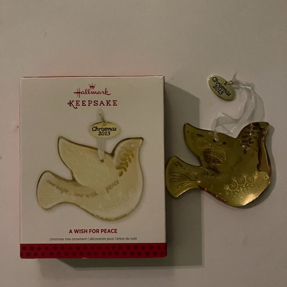 HALLMARK ORNAMENTS